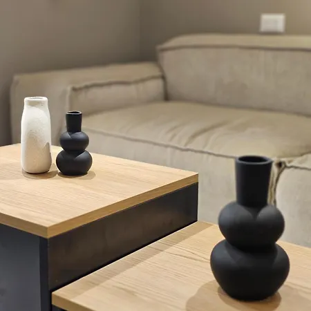 아파트 Valentino Noir